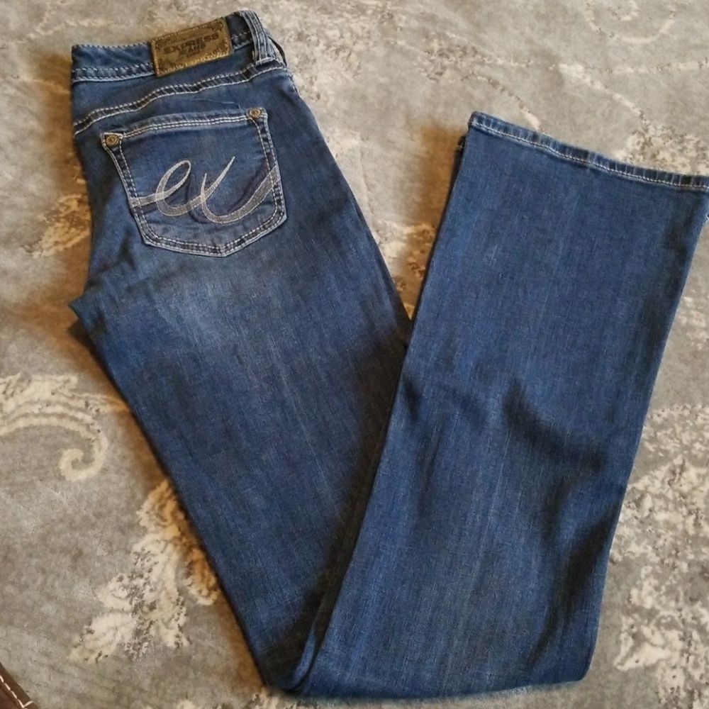 Express stella low rise boot cut jeans